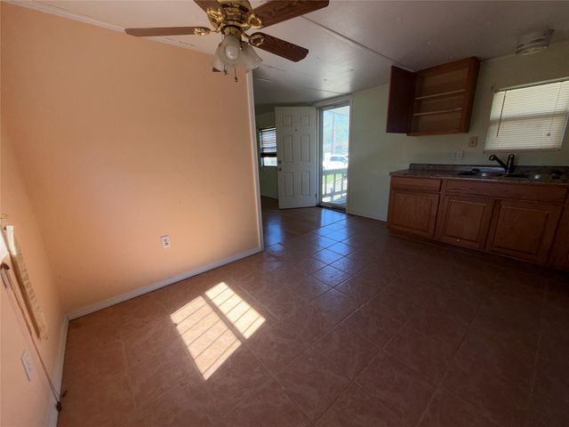 417 Clay Street, Eagle Lake, TX 77434