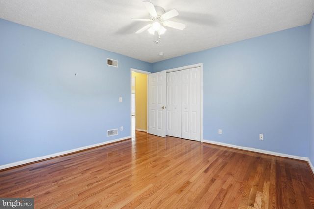15 SUDLEY LN, Martinsburg, WV 25403