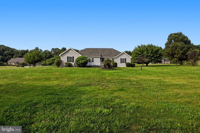 15 SUDLEY LN, Martinsburg, WV 25403