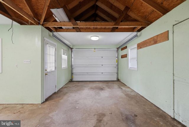 15 SUDLEY LN, Martinsburg, WV 25403