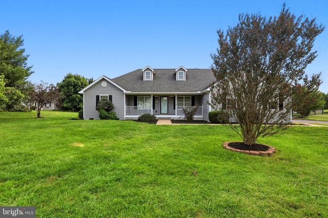 15 SUDLEY LN, Martinsburg, WV 25403