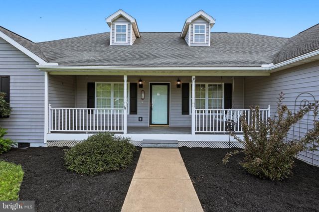 15 SUDLEY LN, Martinsburg, WV 25403
