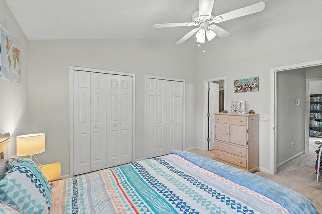 7982 Shadow Oak Drive, North Charleston, SC 29406