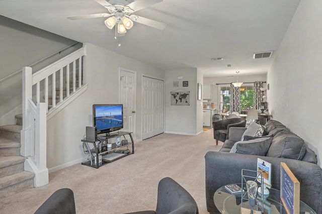 7982 Shadow Oak Drive, North Charleston, SC 29406