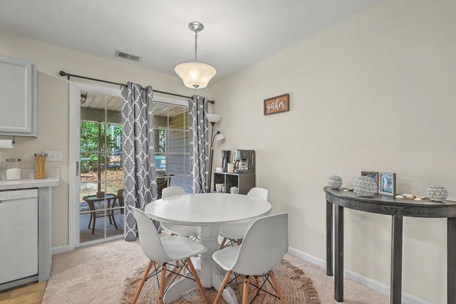 7982 Shadow Oak Drive, North Charleston, SC 29406