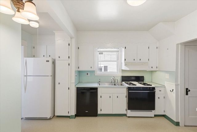 2445 Centre St, Boston, MA 02132