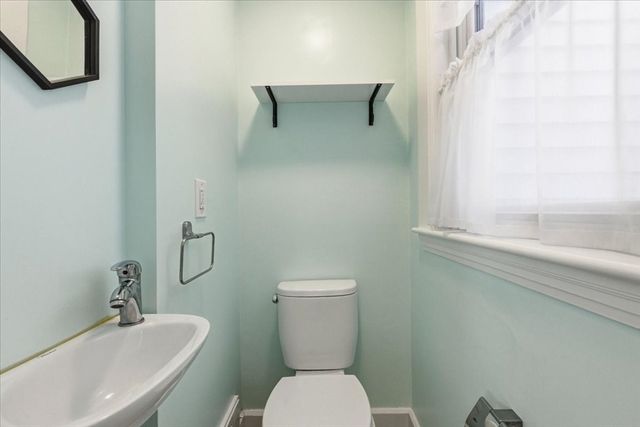 2445 Centre St, Boston, MA 02132