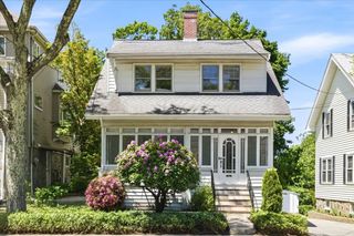 2445 Centre St, Boston, MA 02132