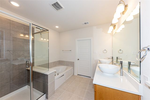 3517 Iron Horse Drive, Little Elm, TX 75068