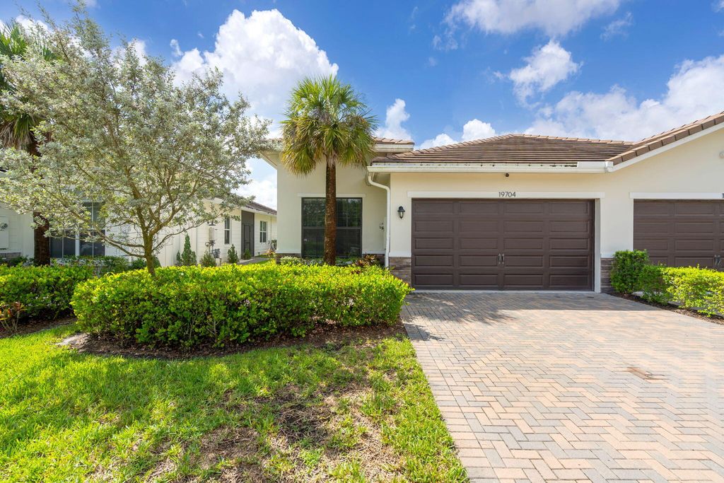 19704 Weathervane Way, Loxahatchee, FL 33470