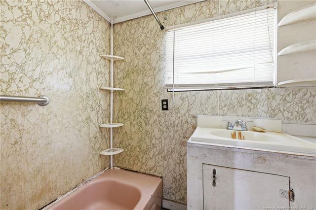 416 Wakefield Drive, Hope Mills, NC 28348