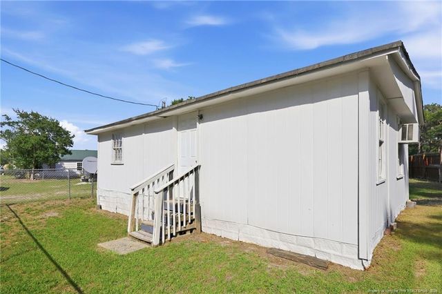 416 Wakefield Drive, Hope Mills, NC 28348