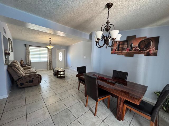 1959 Baythorne Road, West Palm Beach, FL 33415