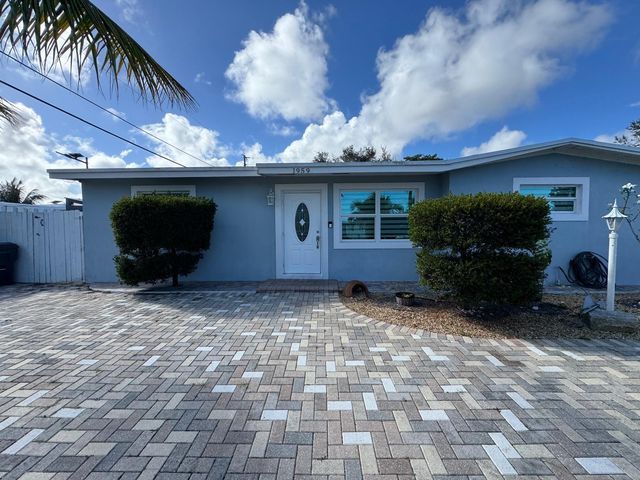 1959 Baythorne Road, West Palm Beach, FL 33415