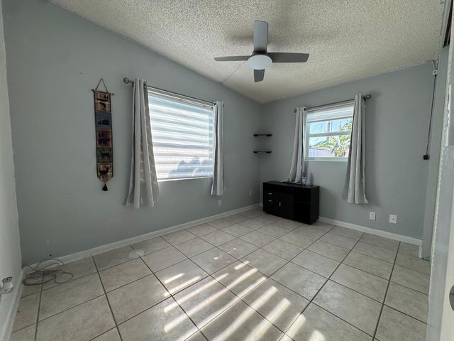1959 Baythorne Road, West Palm Beach, FL 33415