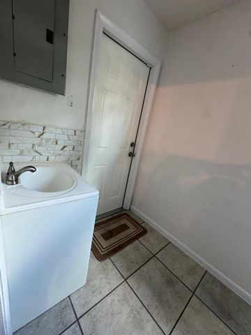 1959 Baythorne Road, West Palm Beach, FL 33415