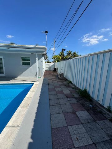 1959 Baythorne Road, West Palm Beach, FL 33415