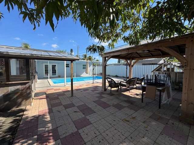 1959 Baythorne Road, West Palm Beach, FL 33415