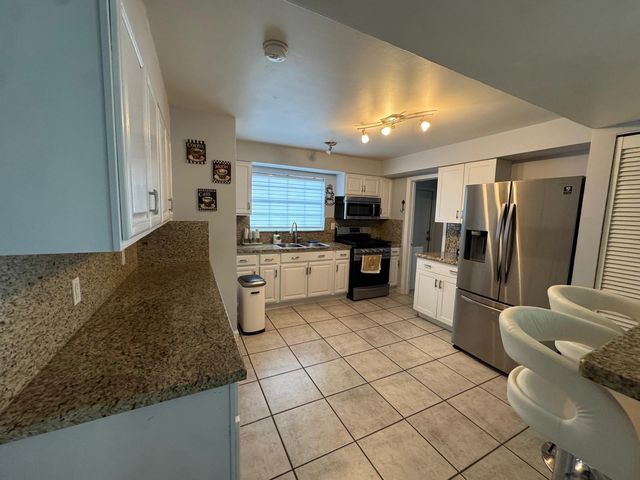 1959 Baythorne Road, West Palm Beach, FL 33415