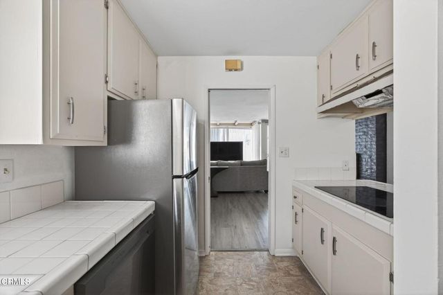 1335 Edgewood Way, Oxnard, CA 93030