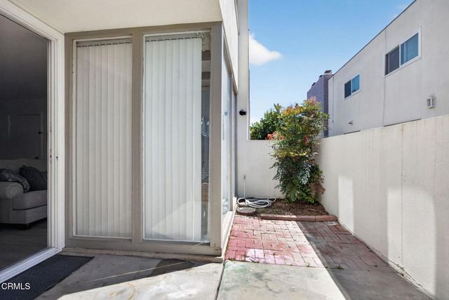 1335 Edgewood Way, Oxnard, CA 93030