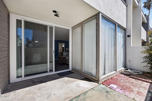 1335 Edgewood Way, Oxnard, CA 93030