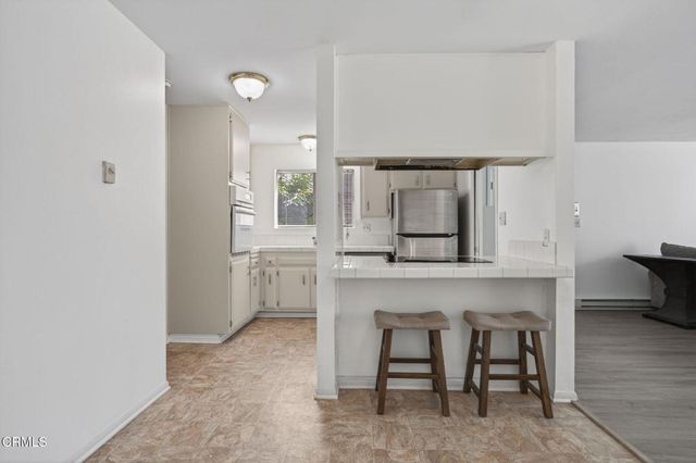 1335 Edgewood Way, Oxnard, CA 93030