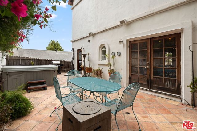 334 Crane Boulevard, Los Angeles, CA 90065