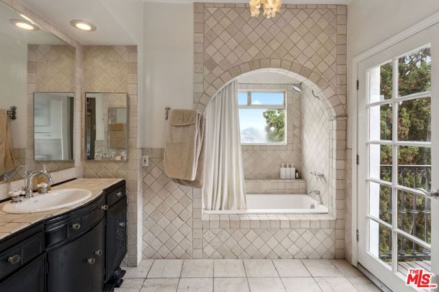 334 Crane Boulevard, Los Angeles, CA 90065