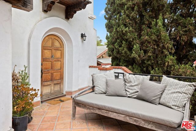 334 Crane Boulevard, Los Angeles, CA 90065