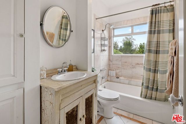 334 Crane Boulevard, Los Angeles, CA 90065
