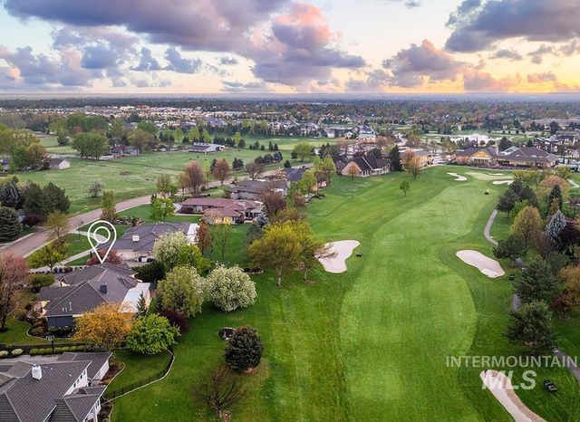 7061 N Penncross Way, Meridian, ID 83646