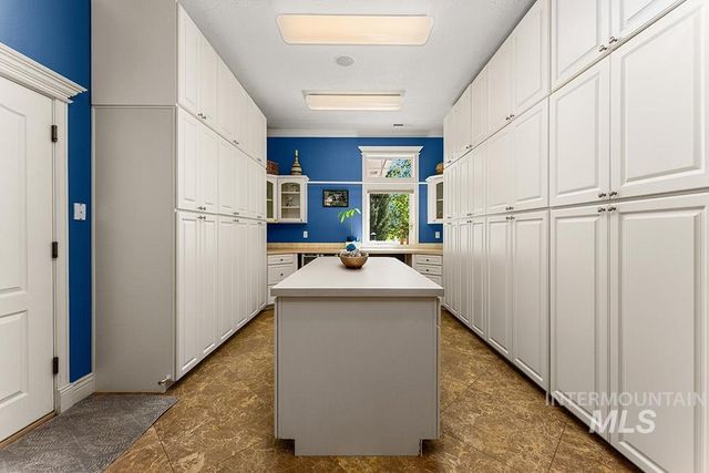 7061 N Penncross Way, Meridian, ID 83646