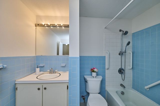 12 Walcott Valley Drive 12, Hopkinton, MA 01748