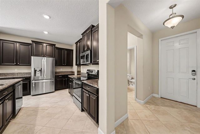 10032 SAGE CREEK DRIVE, Sun City Center, FL 33573