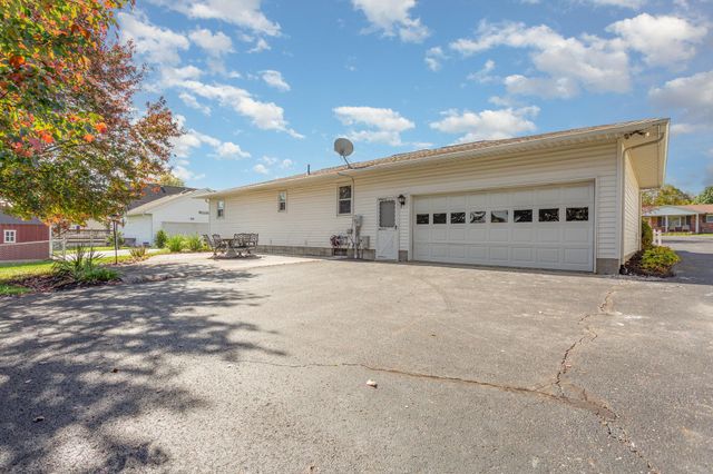 2444 Sheridan Drive, Lancaster, OH 43130