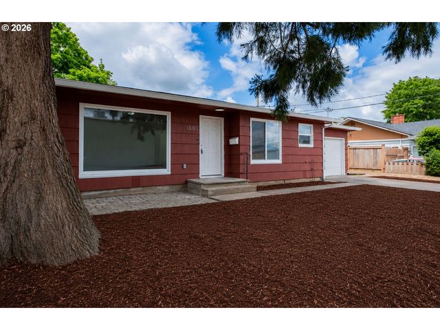 1603 Nw ADAMS St, Mc Minnville, OR 97128