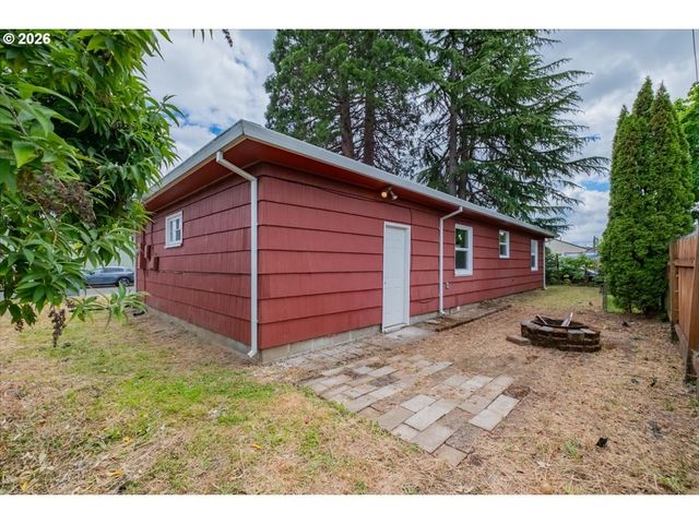 1603 Nw ADAMS St, Mc Minnville, OR 97128