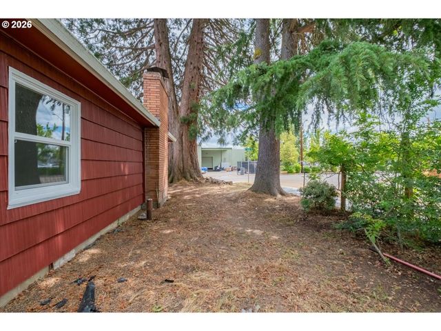 1603 Nw ADAMS St, Mc Minnville, OR 97128