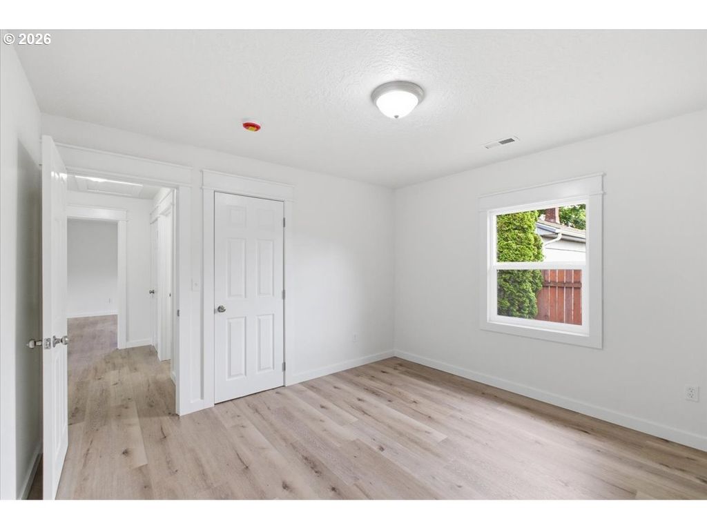 Image 28 of property listing at 1603 Nw ADAMS St, Mc Minnville, OR 97128