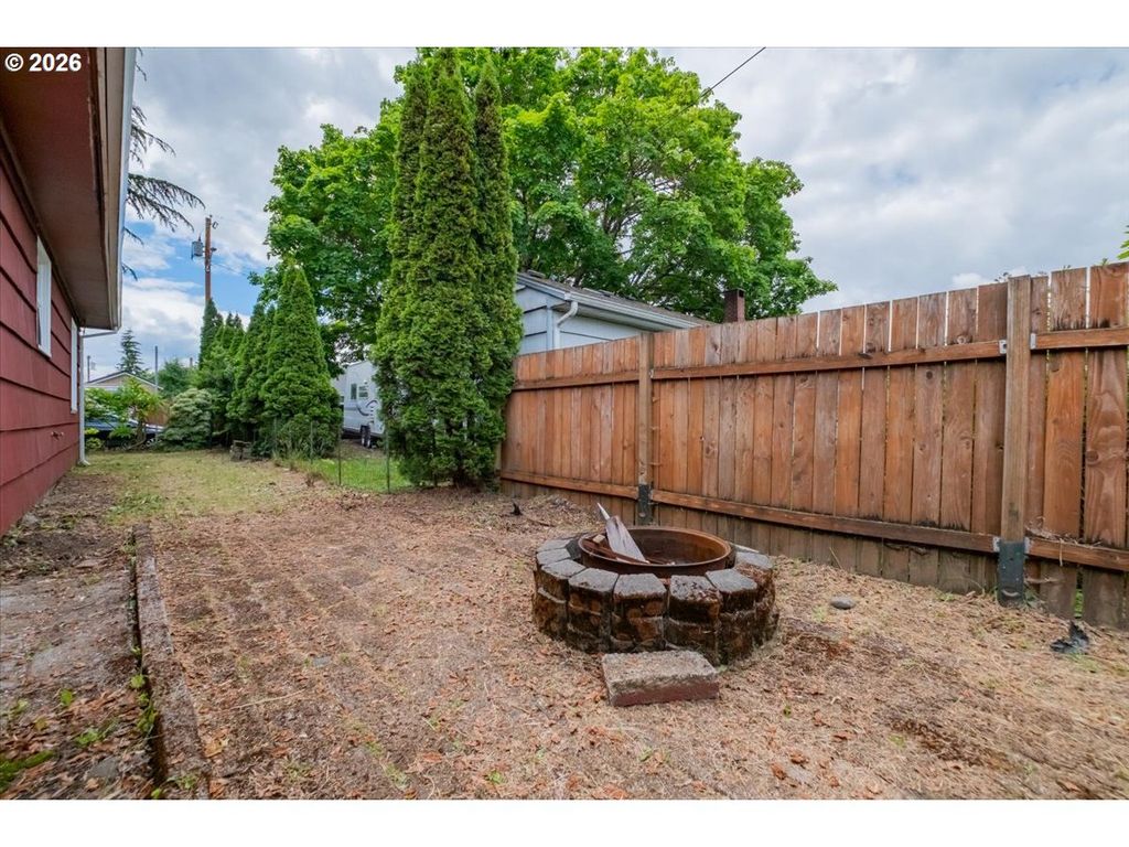 Image 36 of property listing at 1603 Nw ADAMS St, Mc Minnville, OR 97128