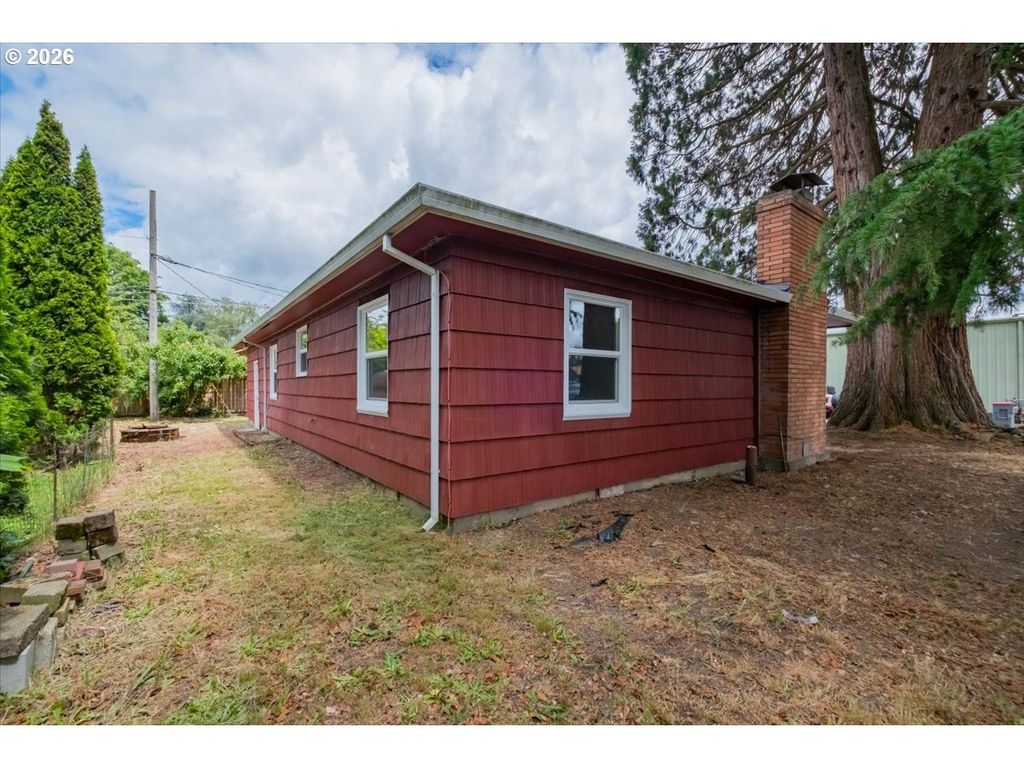 Image 39 of property listing at 1603 Nw ADAMS St, Mc Minnville, OR 97128