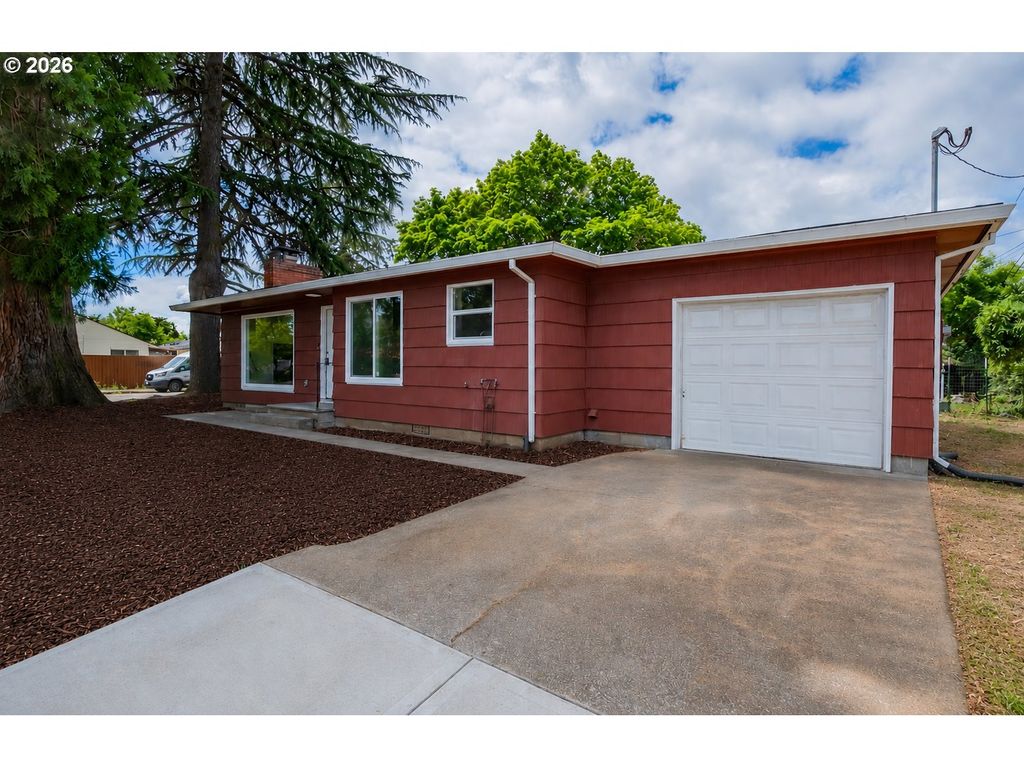 Image 43 of property listing at 1603 Nw ADAMS St, Mc Minnville, OR 97128