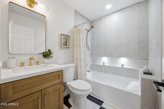 1204 W MCNAIR Street, Chandler, AZ 85224