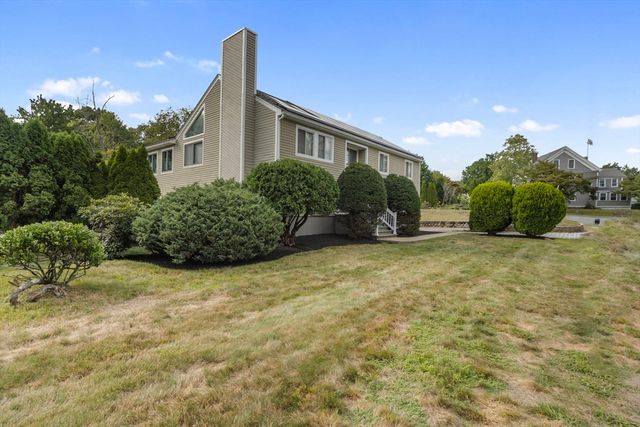 7 Cedar St, Ashland, MA 01721