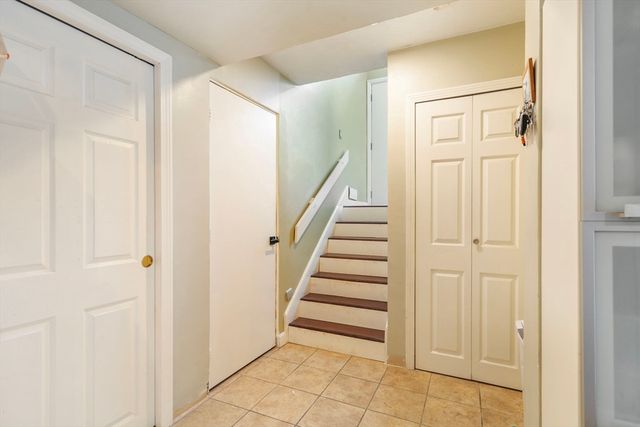 7 Cedar St, Ashland, MA 01721