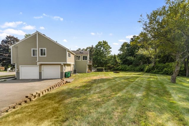 7 Cedar St, Ashland, MA 01721