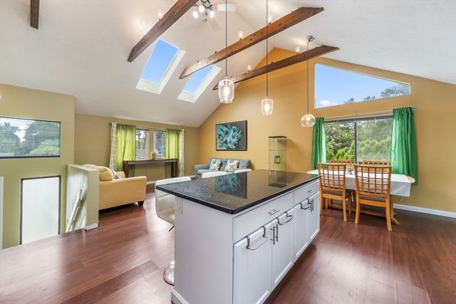 7 Cedar St, Ashland, MA 01721
