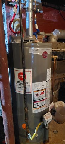 2 Faye Street, New London, CT 06320