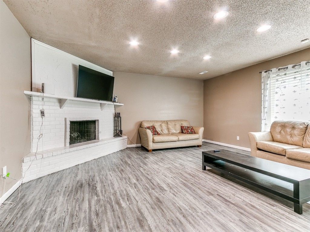 216 N English Drive, Moore, OK 73160